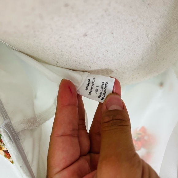 NWOT White Daisy Floral Print Chiffon Bell Sleeve Short Ruffle Romper - Picture 5 of 8